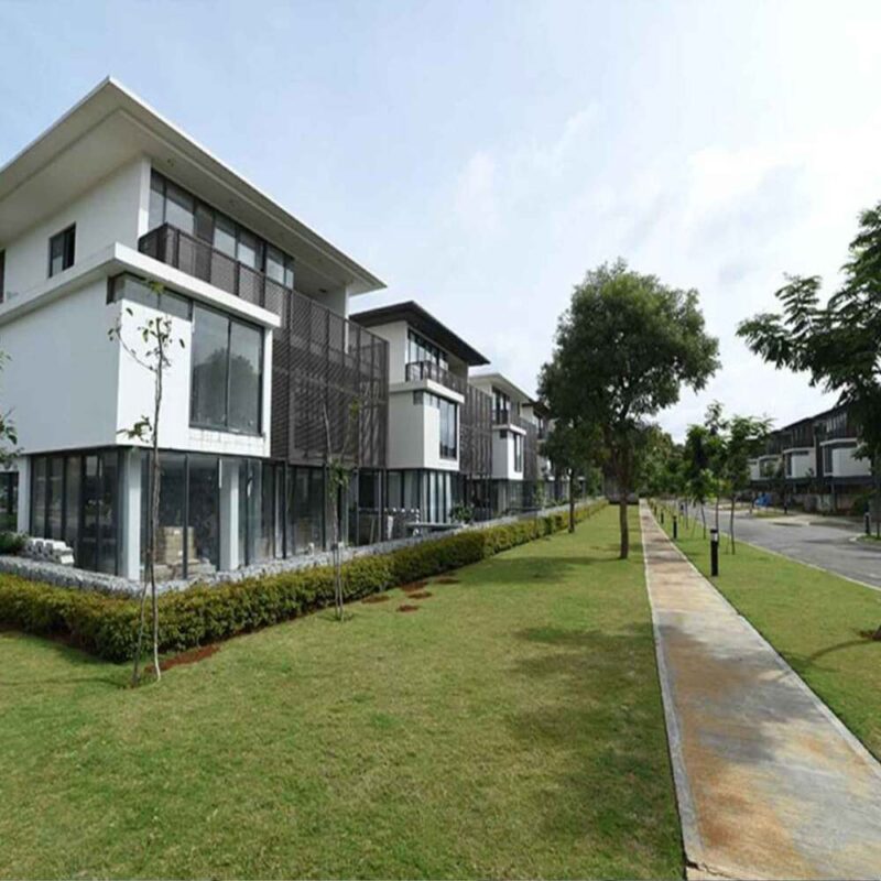 Embassy Boulevard Villas